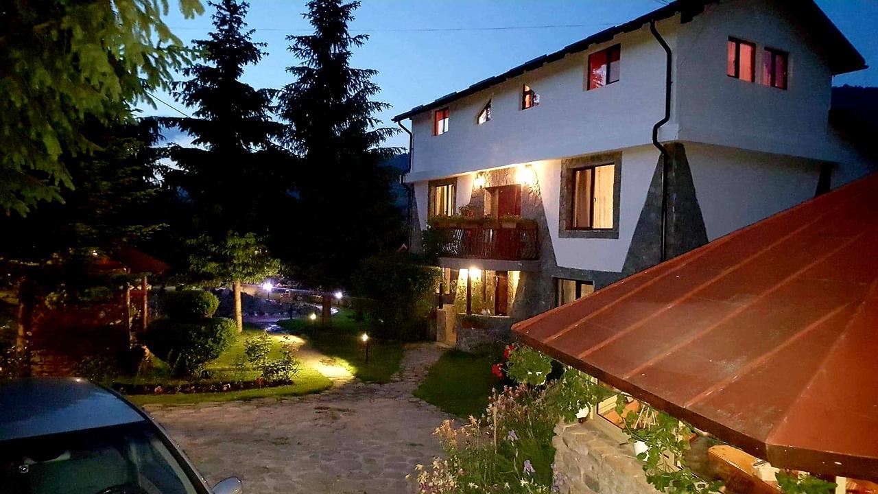 Vila Karina Tesila Exterior photo